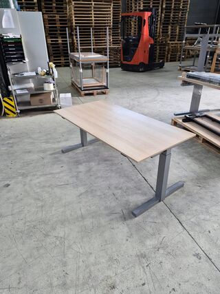 Ca. 24x Bureau